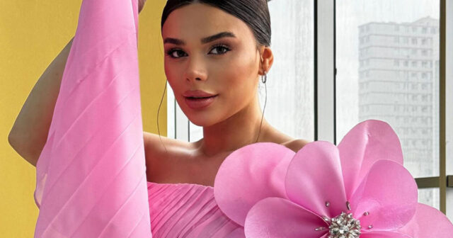 Rəqsanənin qızları küsülü imiş