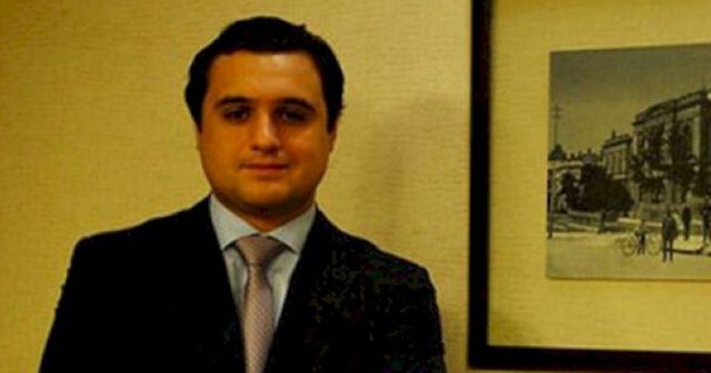 Eldar Mahmudovun oğlunun adı yeni qalmaqalda