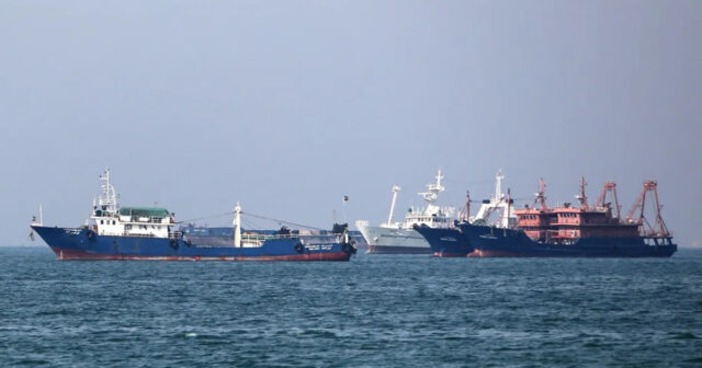 34 İran tankeri ABŞ blokadasını yarıb