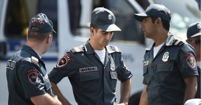 Ermənistan qarışdı – Ruspərəst generallar həbs edilir