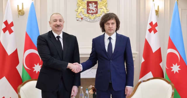 Prezidentin İrakli Kobaxidze ilə təkbətək görüşü olub – FOTO