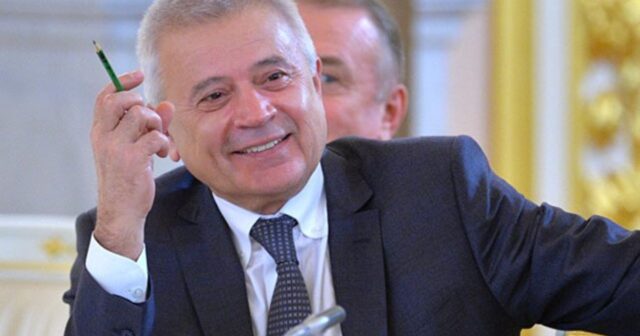 Vahid Ələkbərov 4 ayda 887 milyon dollar qazandı – SİYAHI